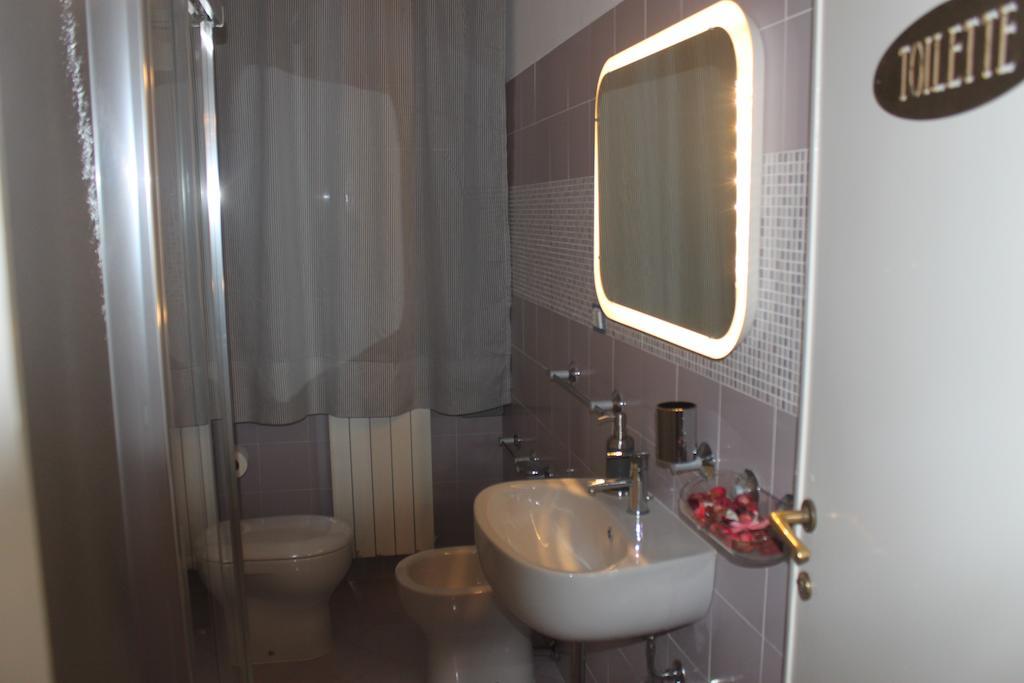 Casa Giulia Hotel Pisa Room photo